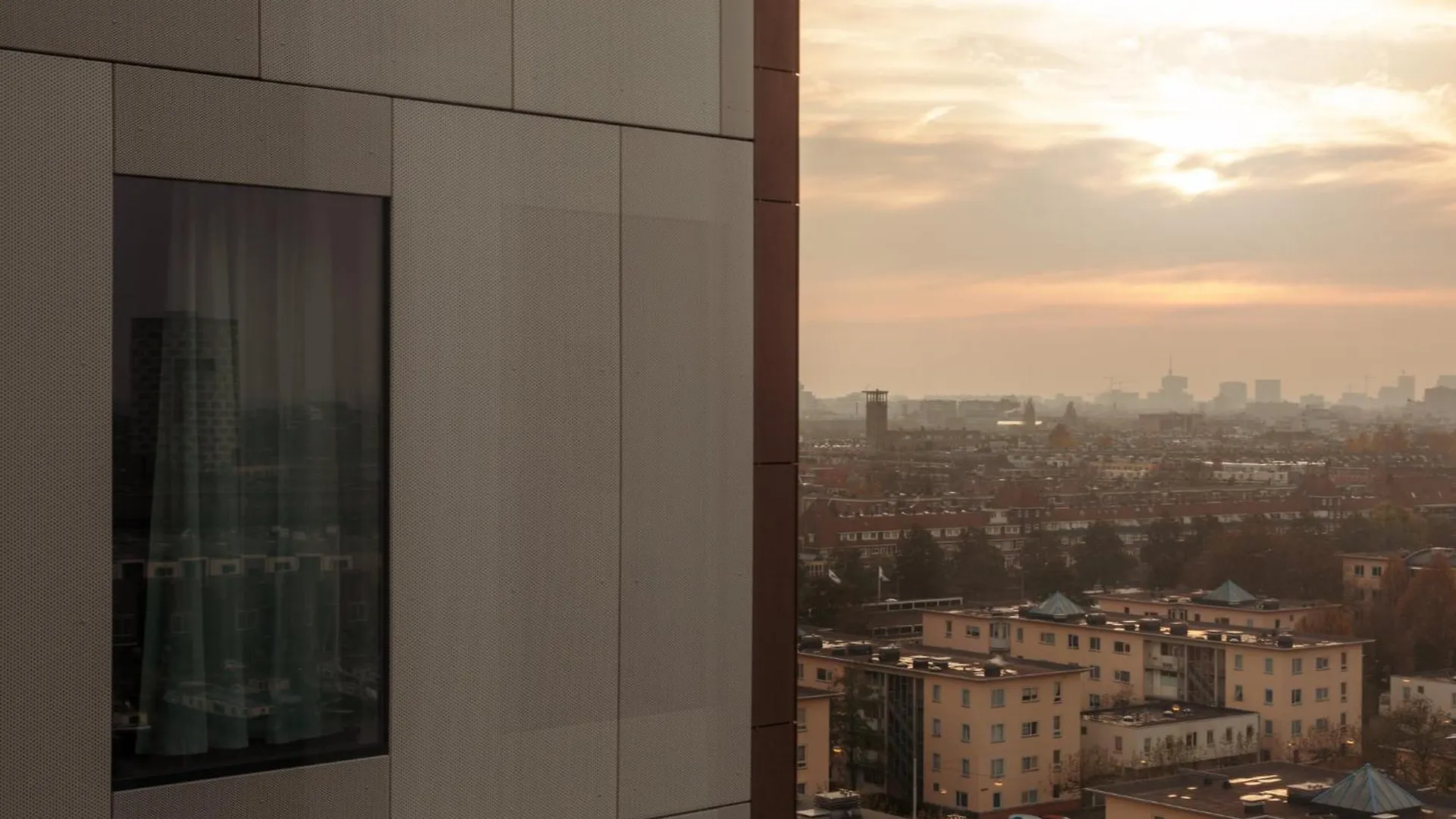 Holiday Inn - The Niu, Fender Amsterdam