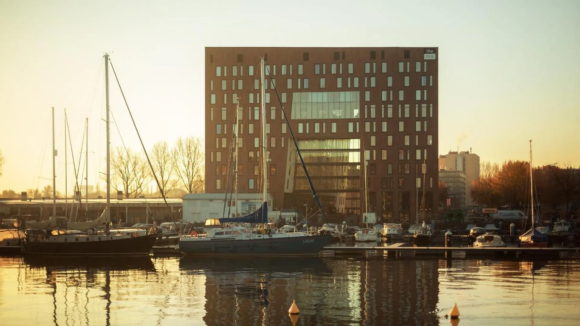 Holiday Inn - The Niu, Fender Amsterdam Hotel