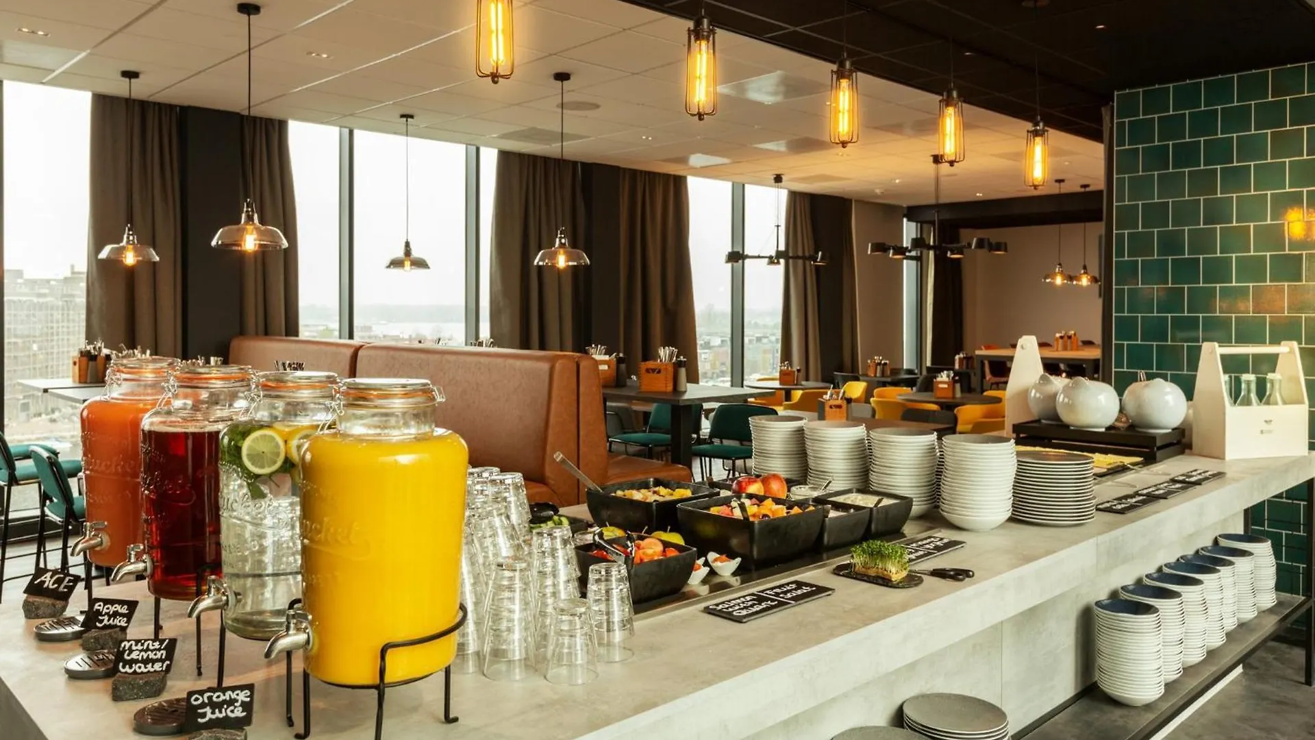 **** Hotel Holiday Inn - The Niu, Fender Amsterdam Netherlands