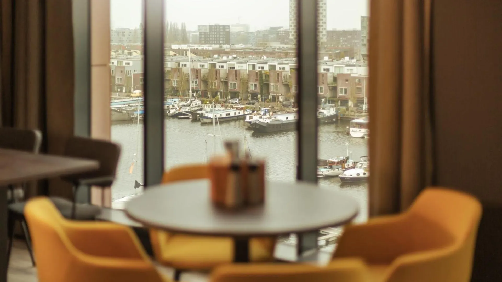 Holiday Inn - The Niu, Fender Амстердам 4*,  Нидерланды