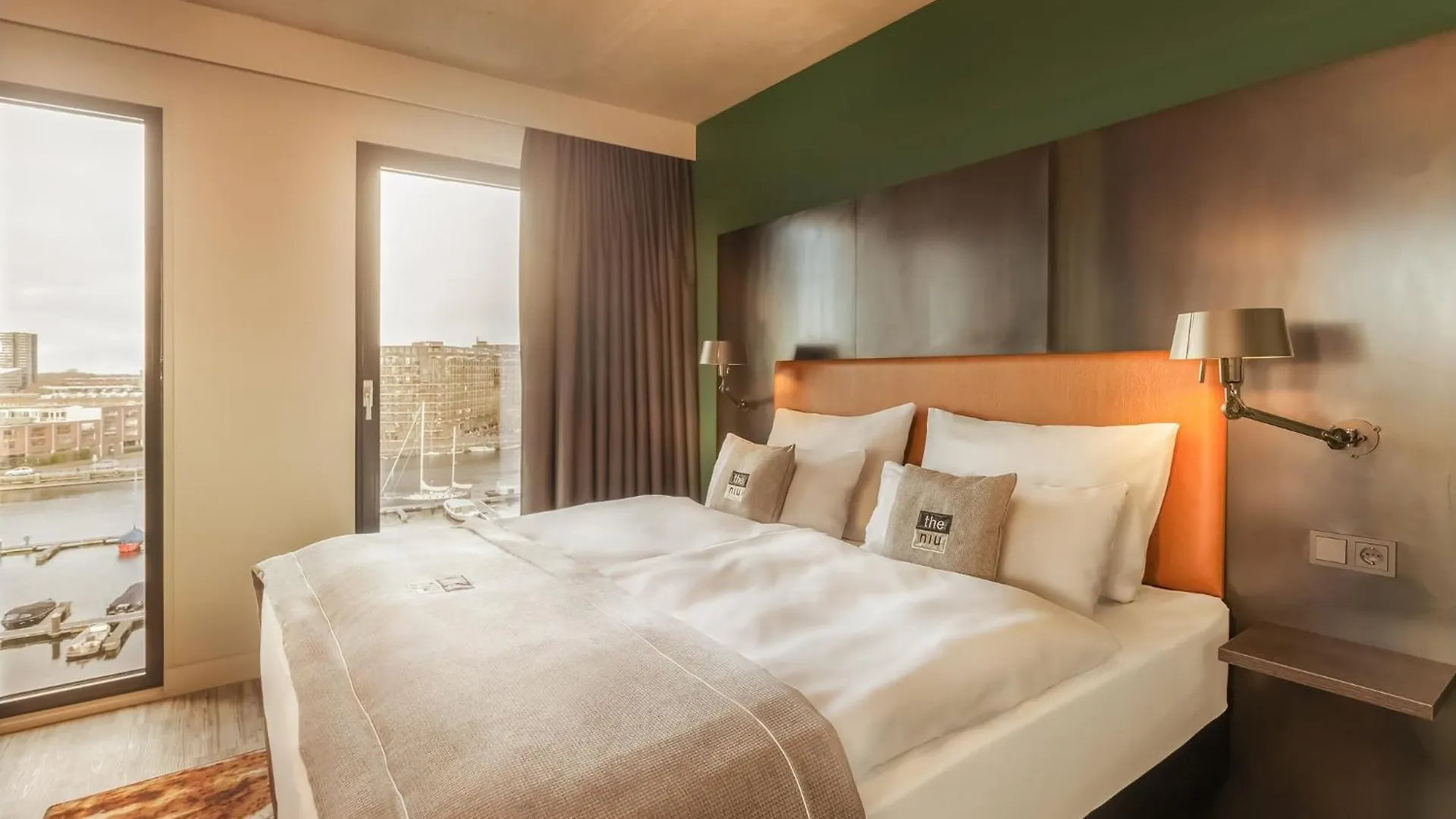 Holiday Inn - The Niu, Fender Амстердам 4*,  Нидерланды