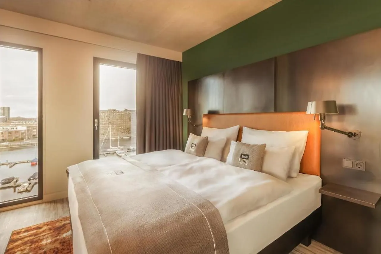 Holiday Inn - The Niu, Fender Amszterdam Hollandia